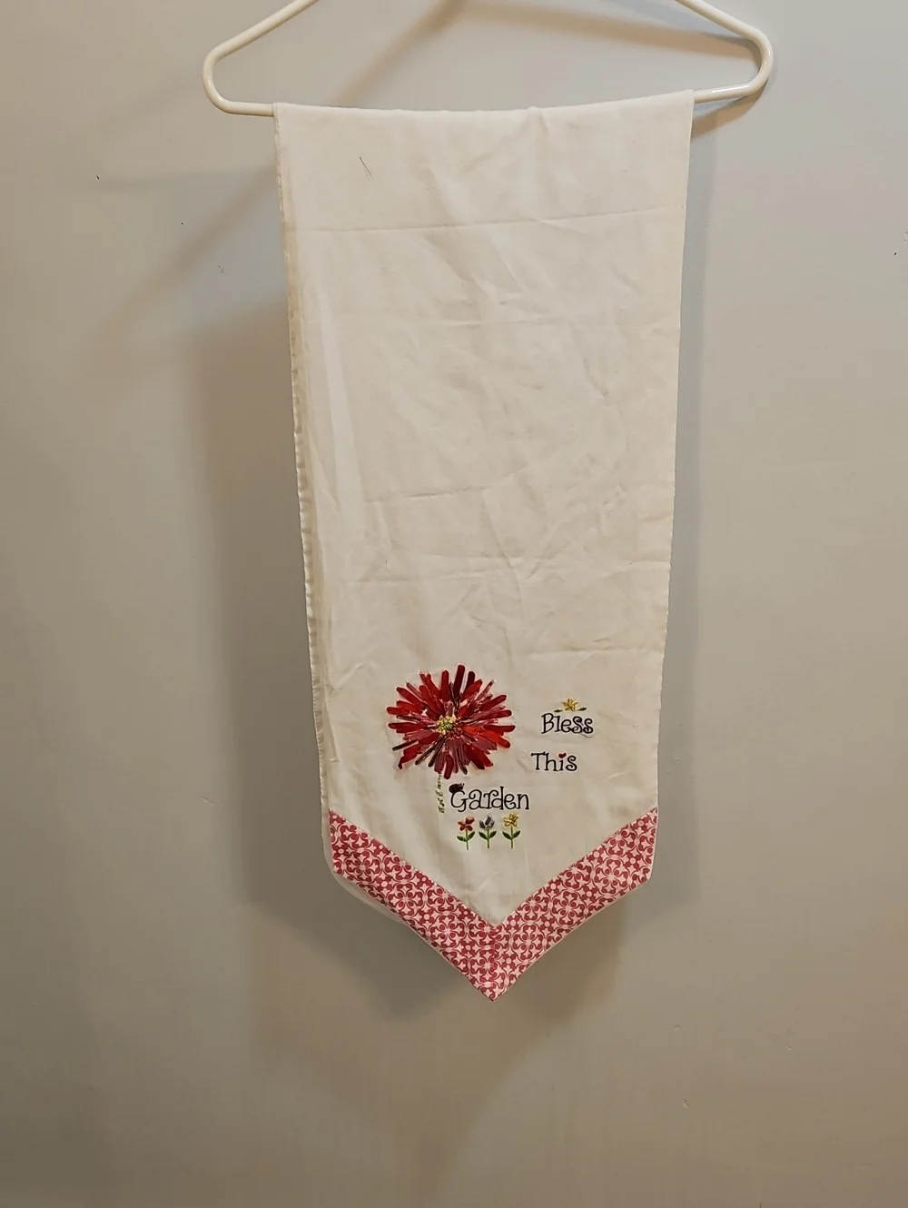 Table runner floral embroidery 12